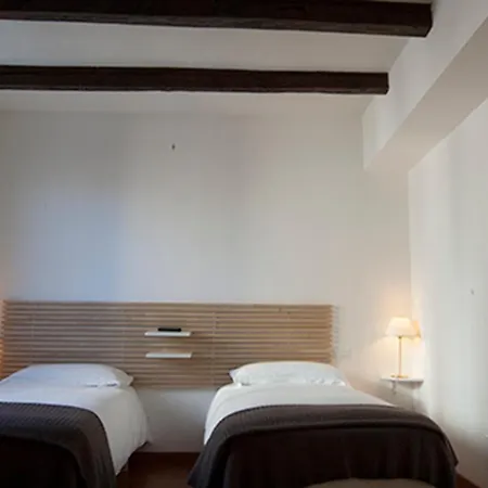 Bonomo アパートホテル