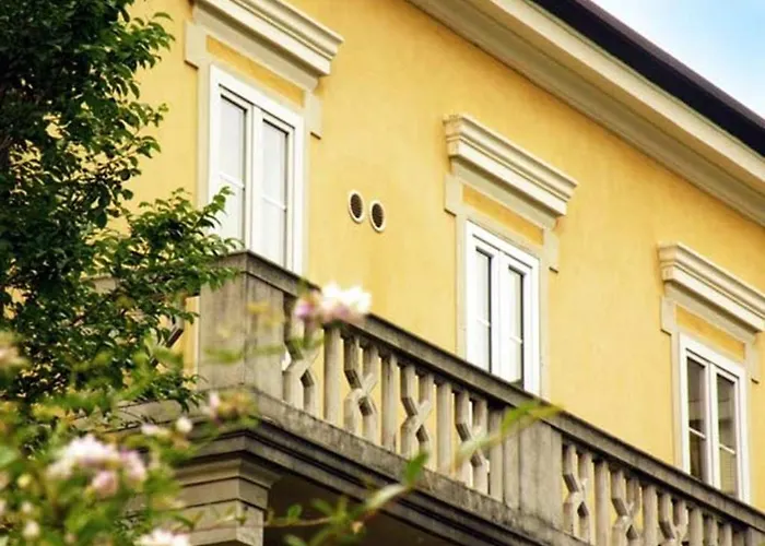 アパートホテル Bonomo 3*